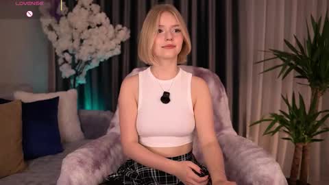 Paula online show from 12, 9, 2025