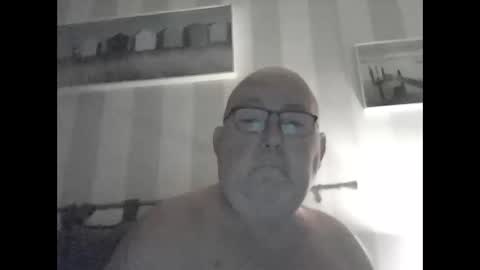 Snapshot of jojo60000529566 chatting on 18, 12, 2024 jojo60000529566 online show from 18, 12, 2024