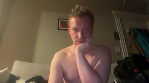 Snapshot of jojohalloran64 chatting on 15, 5, 2026 jojohalloran64 online show from 15, 5, 2026