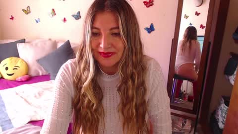 Snapshot of jolie_mature_ chatting on 26, 1, 2025 Jolie Mature online show from 26, 1, 2025
