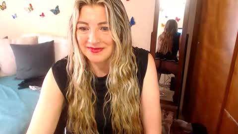 Snapshot of jolie_mature_ chatting on 15, 10, 2025 Jolie Mature online show from 15, 10, 2025