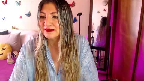 Jolie Mature online show from 16, 3, 2026