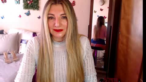 Snapshot of jolie_mature_ chatting on 5, 6, 2026 Jolie Mature online show from 5, 6, 2026