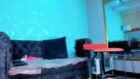 Jolie online show from 5, 2, 2025