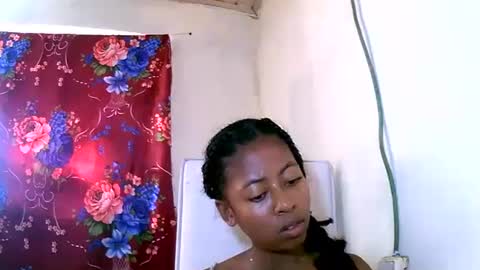 Snapshot of joliekah27 chatting on 21, 1, 2025 joliekah27 online show from 21, 1, 2025