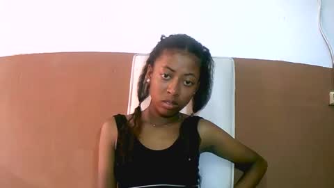 Snapshot of joliekah27 chatting on 11, 2, 2025 joliekah27 online show from 11, 2, 2025