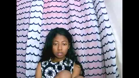 Snapshot of joliekah27 chatting on 9, 9, 2025 joliekah27 online show from 9, 9, 2025