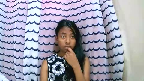 Snapshot of joliekah27 chatting on 14, 9, 2025 joliekah27 online show from 14, 9, 2025