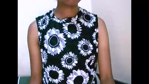 Snapshot of joliekah27 chatting on 8, 11, 2025 joliekah27 online show from 8, 11, 2025