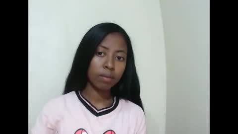 Snapshot of joliekah27 chatting on 14, 12, 2025 joliekah27 online show from 14, 12, 2025