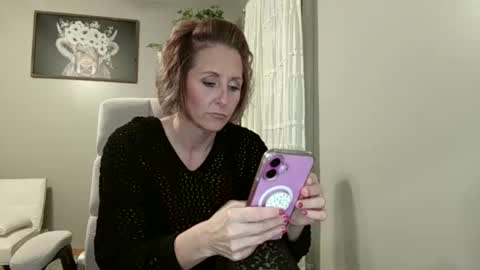 Jolie online show from 22, 11, 2025