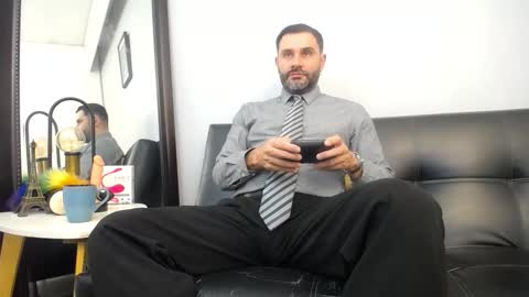  JONAS BEARD  online show from 9, 9, 2025