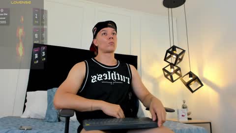Jonathan Danielss  online show from 30, 1, 2025