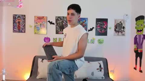 Snapshot of jonathanjoestar_ chatting on 26, 10, 2025 Instagram jonathanfit14 online show from 26, 10, 2025