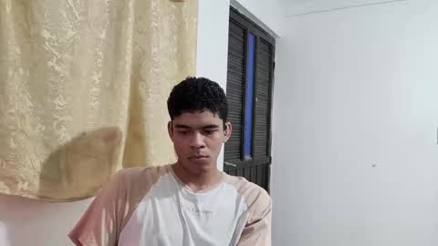 Snapshot of jonhsebastiann chatting on 27, 9, 2025 John online show from 27, 9, 2025