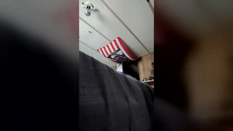 jonnyhollyw00d online show from 13, 7, 2026