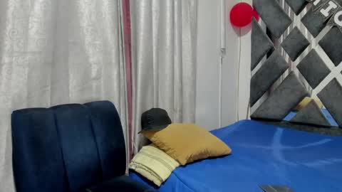 Snapshot of jordan_love7 chatting on 19, 2, 2025 jordan online show from 19, 2, 2025