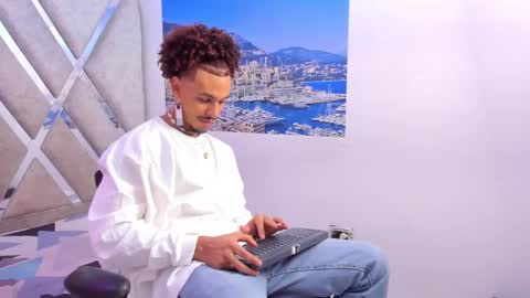 Snapshot of jordan_love7 chatting on 11, 9, 2025 jordan online show from 11, 9, 2025