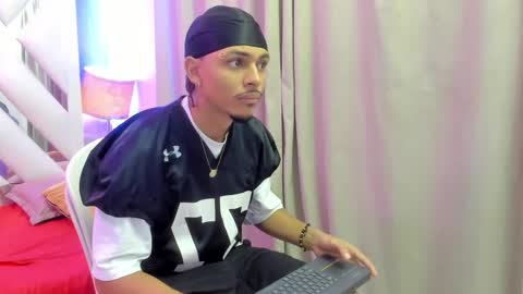 Snapshot of jordan_love7 chatting on 28, 9, 2025 jordan online show from 28, 9, 2025