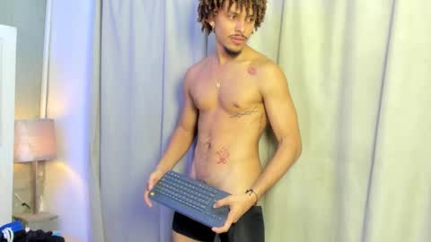 Snapshot of jordan_love7 chatting on 8, 11, 2025 jordan online show from 8, 11, 2025