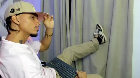 Snapshot of jordan_love7 chatting on 15, 11, 2025 jordan online show from 15, 11, 2025