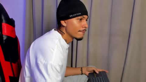 Snapshot of jordan_love7 chatting on 22, 11, 2025 jordan online show from 22, 11, 2025