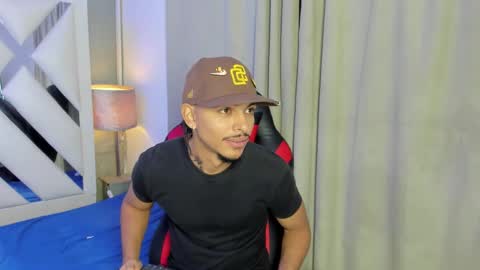 Snapshot of jordan_love7 chatting on 5, 12, 2025 jordan online show from 5, 12, 2025