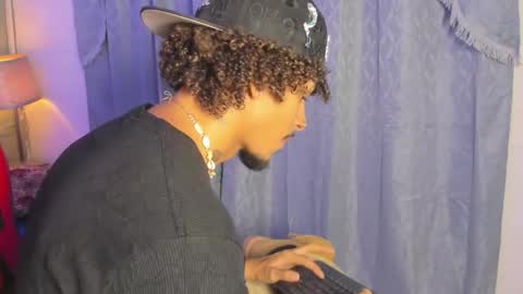 Snapshot of jordan_love7 chatting on 20, 12, 2025 jordan online show from 20, 12, 2025