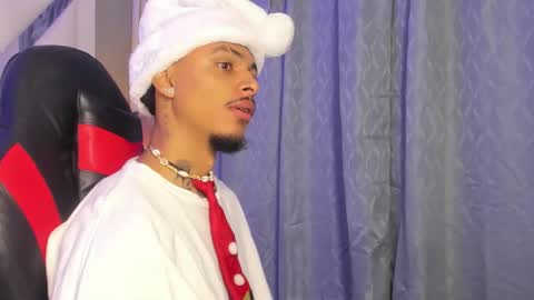 Snapshot of jordan_love7 chatting on 21, 12, 2025 jordan online show from 21, 12, 2025