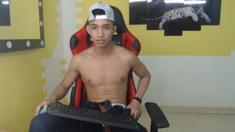 jose_sexycumm online show from 22, 12, 2024