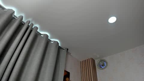 Katalina online show from 8, 3, 2025