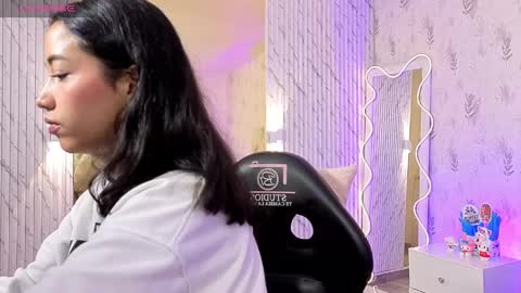 Joselyn  online show from 5, 4, 2026