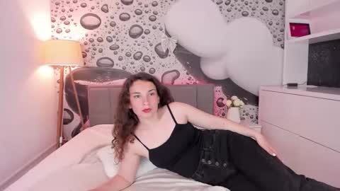 Josephine online show from 19, 4, 2026