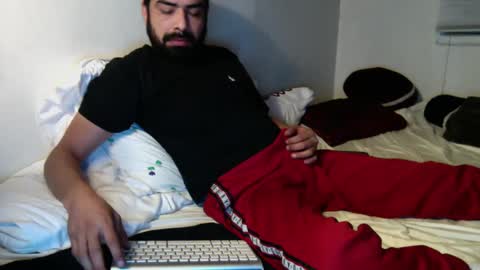 Snapshot of josephs1990 chatting on 23, 12, 2024 josephs1990 online show from 23, 12, 2024