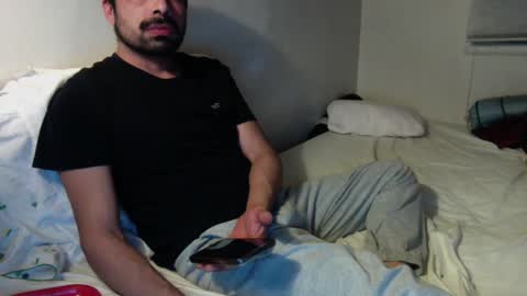 Snapshot of josephs1990 chatting on 3, 1, 2025 josephs1990 online show from 3, 1, 2025