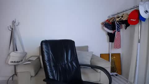 Snapshot of josezaens_ chatting on 25, 10, 2025 josezaens_ online show from 25, 10, 2025