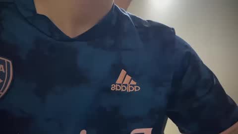 Snapshot of josheli chatting on 16, 11, 2025 Nicolas online show from 16, 11, 2025