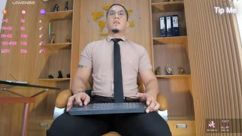 Snapshot of joshmiller___ chatting on 30, 5, 2026 joshmiller___ online show from 30, 5, 2026