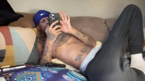 Snapshot of joshperrygoon chatting on 28, 12, 2024 joshperrygoon online show from 28, 12, 2024