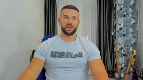 Snapshot of joshuamuscle69 chatting on 19, 1, 2025 joshuamuscle69 online show from 19, 1, 2025