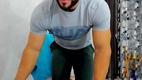 Snapshot of joshuamuscle69 chatting on 23, 10, 2025 joshuamuscle69 online show from 23, 10, 2025