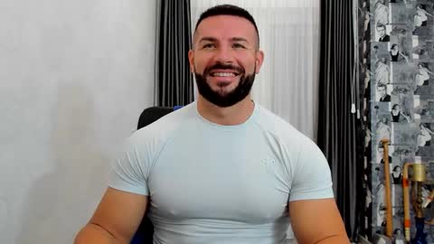 Snapshot of joshuamuscle69 chatting on 15, 11, 2025 joshuamuscle69 online show from 15, 11, 2025