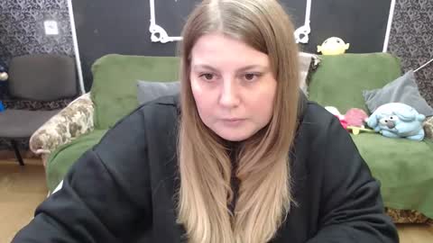 josiesun771 online show from 21, 2, 2025