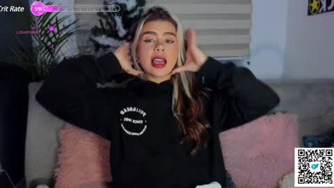 josephine   independent model    online show from 3, 1, 2025