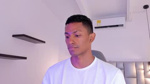 Snapshot of jossjordan chatting on 17, 11, 2025 JOSS JORDAN online show from 17, 11, 2025