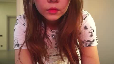 Snapshot of joycelynsiple chatting on 17, 11, 2025 Monica online show from 17, 11, 2025