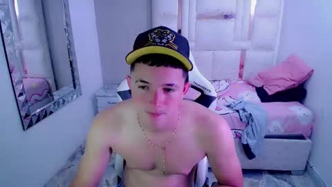 Snapshot of jr_nino_ chatting on 11, 3, 2025 N I N O online show from 11, 3, 2025