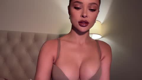 Snapshot of js_girls chatting on 26, 1, 2025 Jennie and Sophia online show from 26, 1, 2025