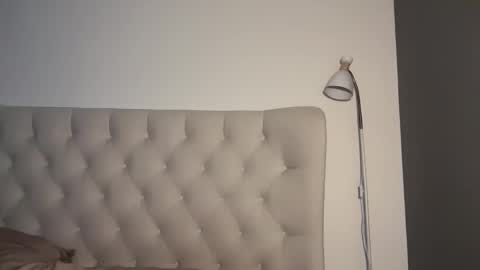 Snapshot of js_girls chatting on 28, 10, 2025 Jennie and Sophia online show from 28, 10, 2025