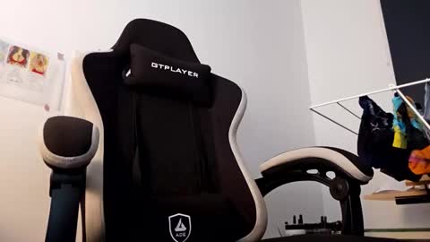 ju537705 online show from 12, 10, 2025